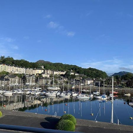 Harbour Haven: Spectacular Views Apartment Porthmadog Exterior photo