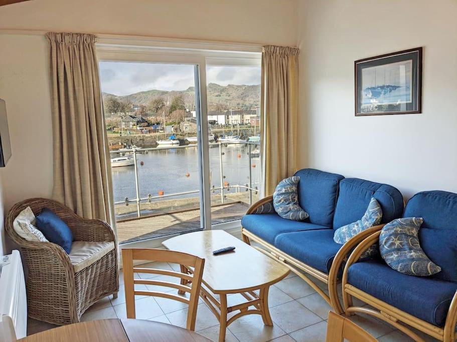 Harbour Haven: Spectacular Views Apartment Porthmadog Exterior photo